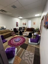 5877 Commerce St, Pittsburgh, PA for lease Interior Photo- Image 1 of 3