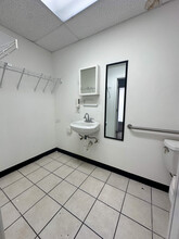 2218-2222 S Bowen Rd, Arlington, TX for lease Interior Photo- Image 2 of 7