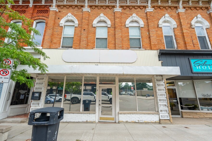 7 Main St W, Ridgetown, ON for sale - Building Photo - Image 2 of 42