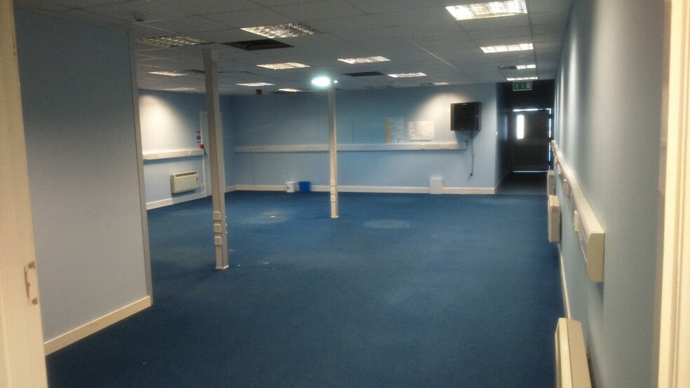 First Ave, Stevenston for sale - Interior Photo - Image 2 of 10