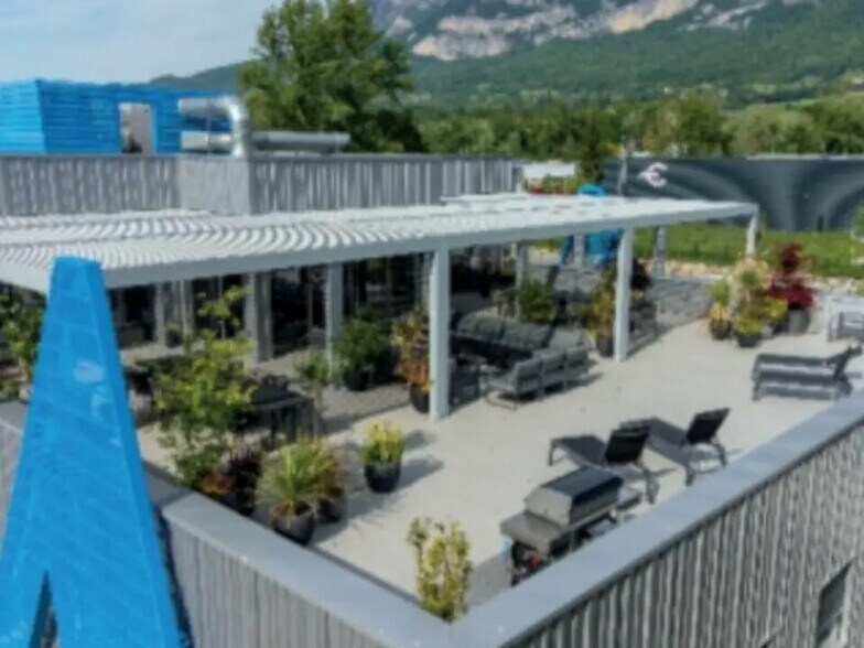 Office in Méry for lease - Building Photo - Image 2 of 3