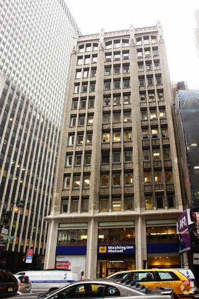 1431 Broadway, New York, NY for lease - Primary Photo - Image 1 of 9