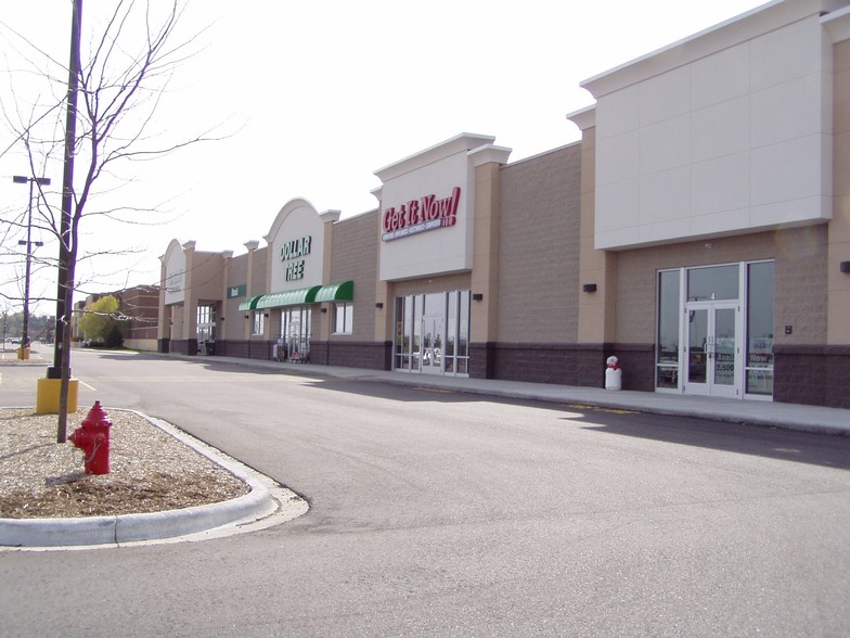 121 Commerce St, Wisconsin Dells, WI for sale - Building Photo - Image 1 of 1