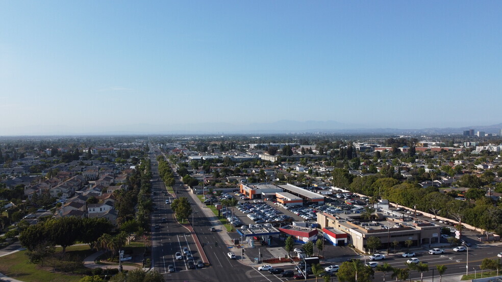 2501 Harbor, Costa Mesa, CA for sale - Primary Photo - Image 1 of 1