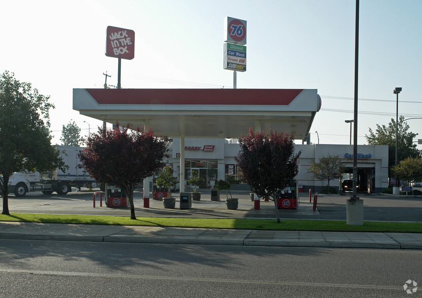 4095 N Golden State Blvd, Fresno, CA for lease - Primary Photo - Image 3 of 4