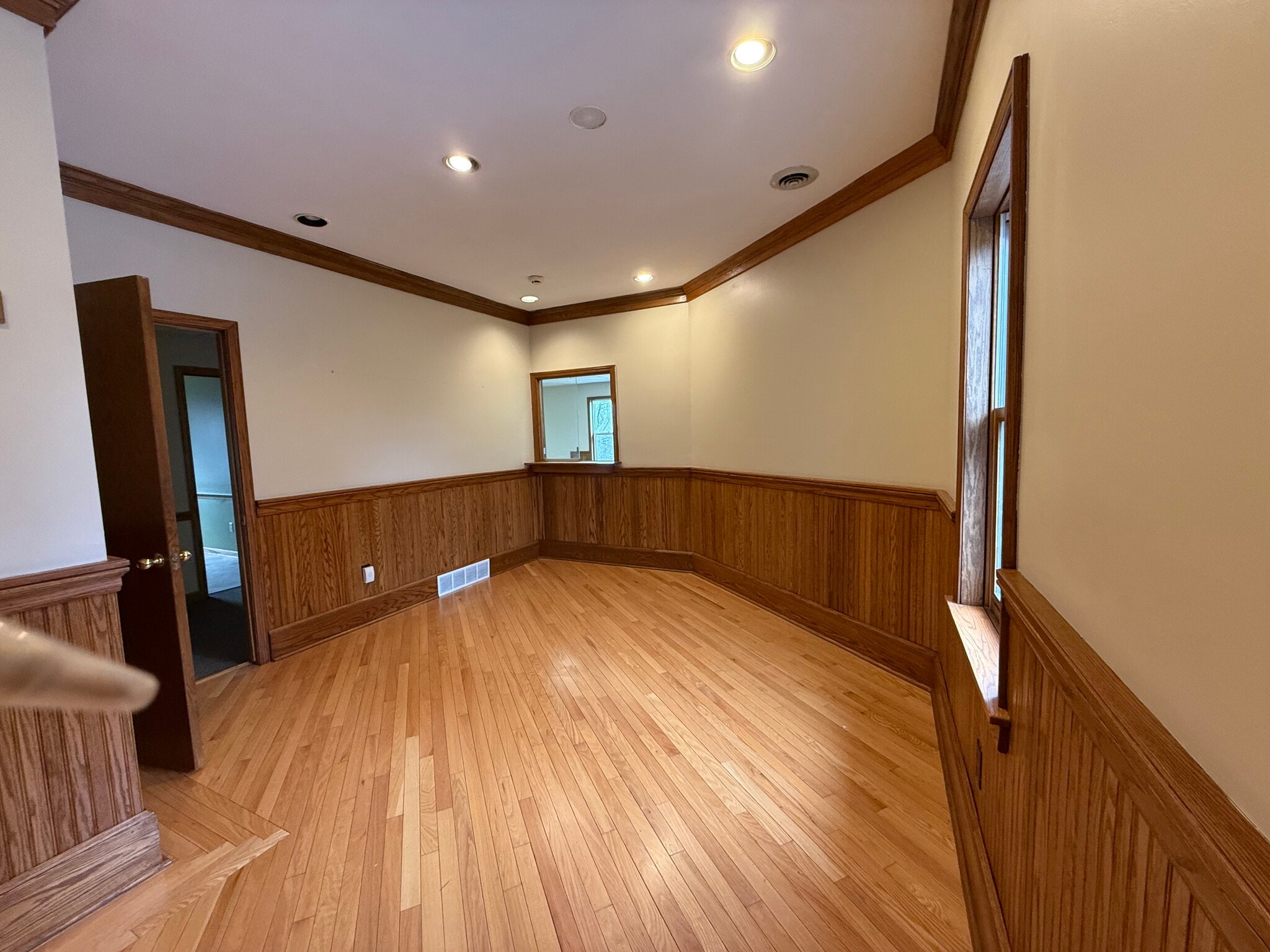 8100-8116 Cazenovia Rd, Manlius, NY for lease Building Photo- Image 1 of 5