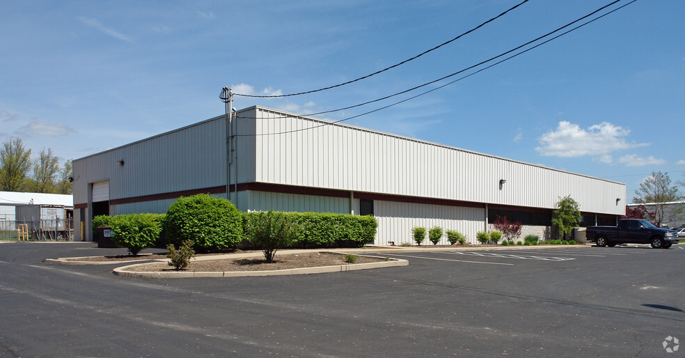 1118 Ferris Rd, Amelia, OH for lease - Building Photo - Image 2 of 2