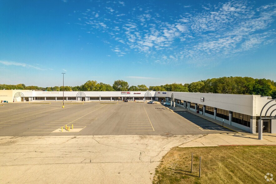 27012761 Prairie Ave, Beloit, WI 53511