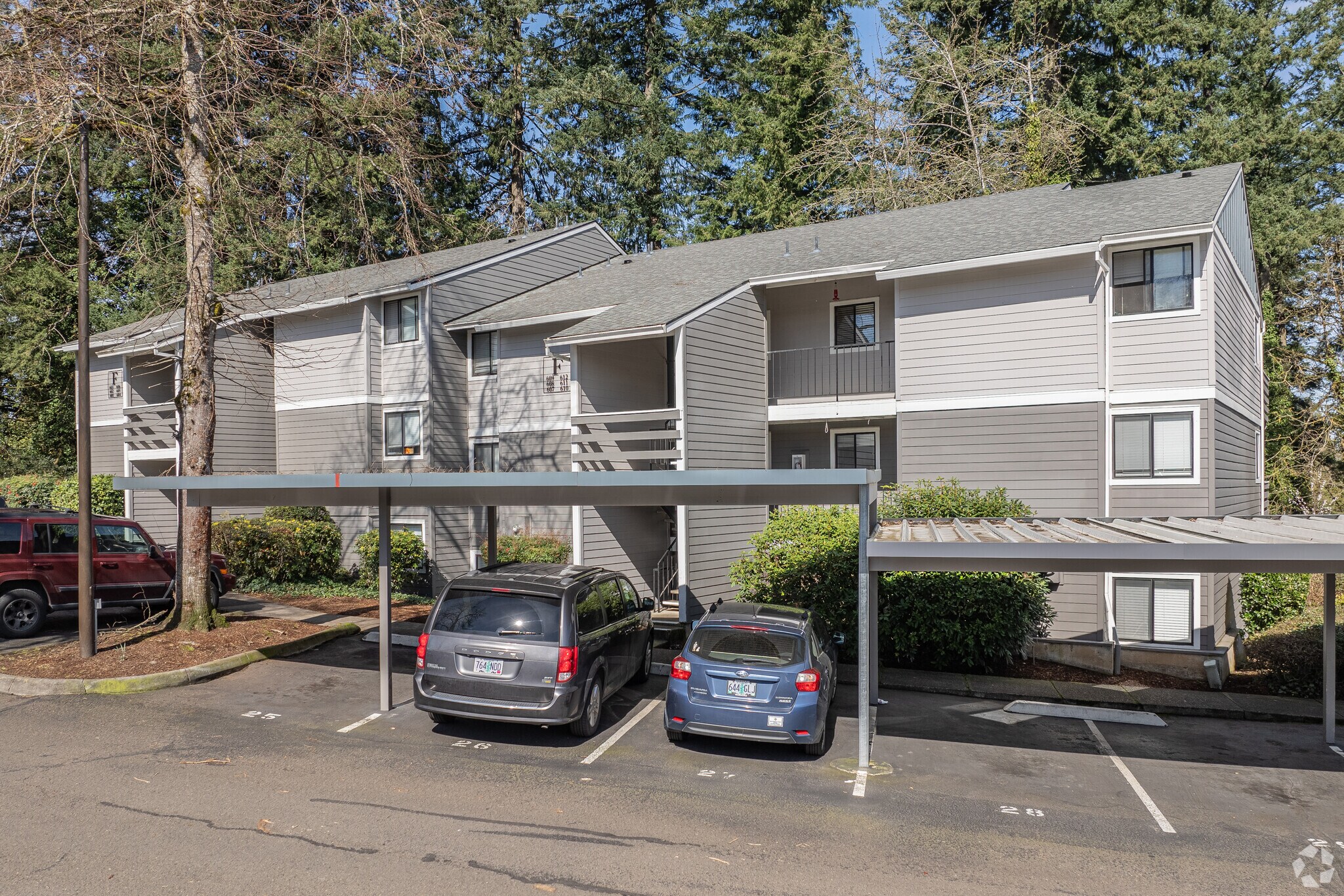 750 Cascade Ave, Oregon City, OR for sale Primary Photo- Image 1 of 1