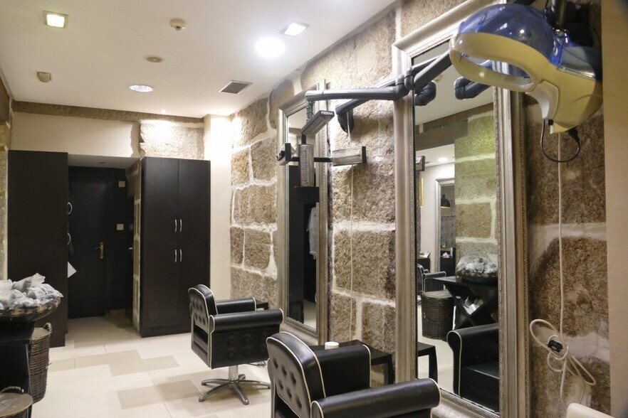 Retail in Ourense, Orense for sale - Building Photo - Image 2 of 7