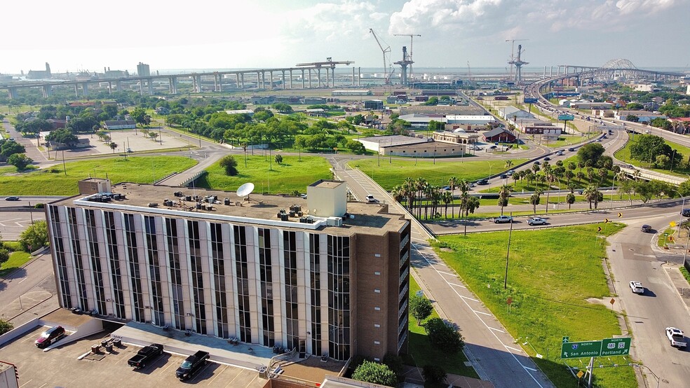 710-724 Buffalo St, Corpus Christi, TX for lease - Aerial - Image 3 of 23