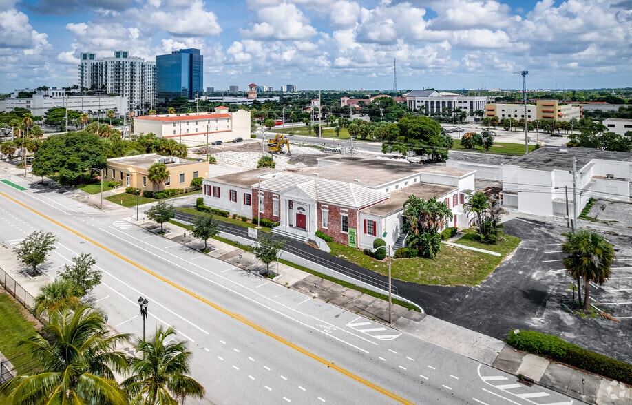 825 Fern St, West Palm Beach, FL for lease - Aerial - Image 2 of 6