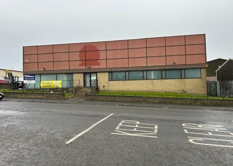 Cemetery Rd, Bradford for lease - Building Photo - Image 1 of 5