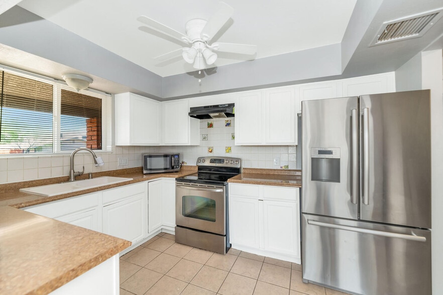 316 E Vogel Ave, Phoenix, AZ for sale - Building Photo - Image 1 of 69