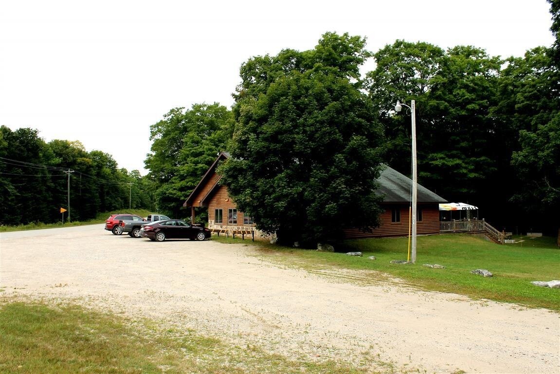 3026 W Saint Ignace Rd, Hessel, MI for sale Primary Photo- Image 1 of 1
