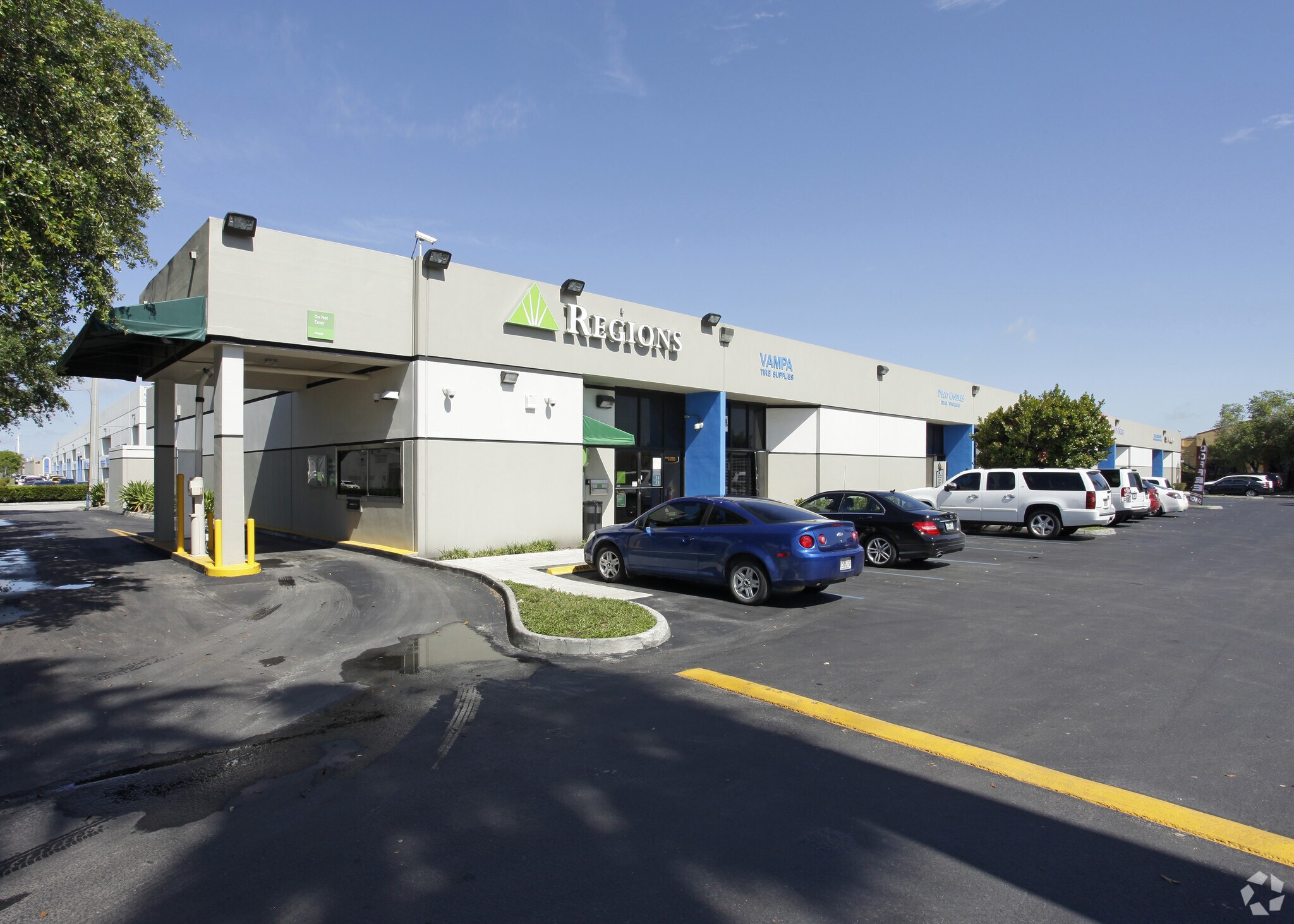 5400-5416 NW 72nd Ave, Miami, FL for lease Primary Photo- Image 1 of 14