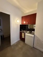 5 Rue Du Faubourg Saint-Antoine, Paris for lease Interior Photo- Image 1 of 9