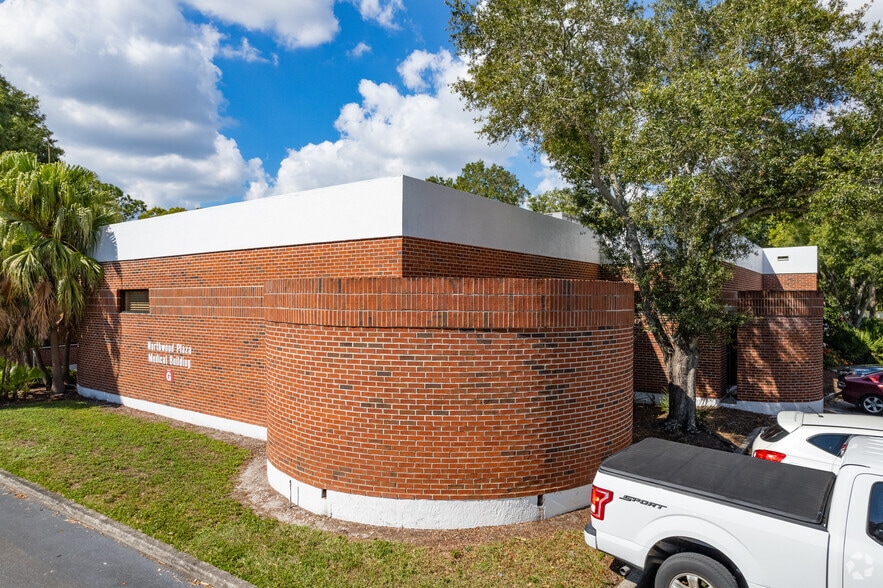 3001 Eastland Blvd, Clearwater, FL for lease - Building Photo - Image 3 of 6