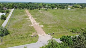 439 Maiden Ln, Henryetta OK - Campground