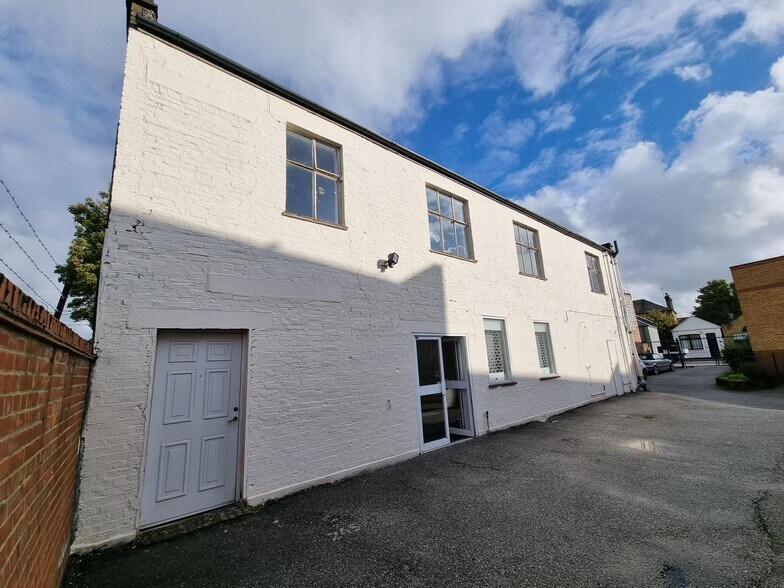 Eltham High St, London for sale - Primary Photo - Image 1 of 1