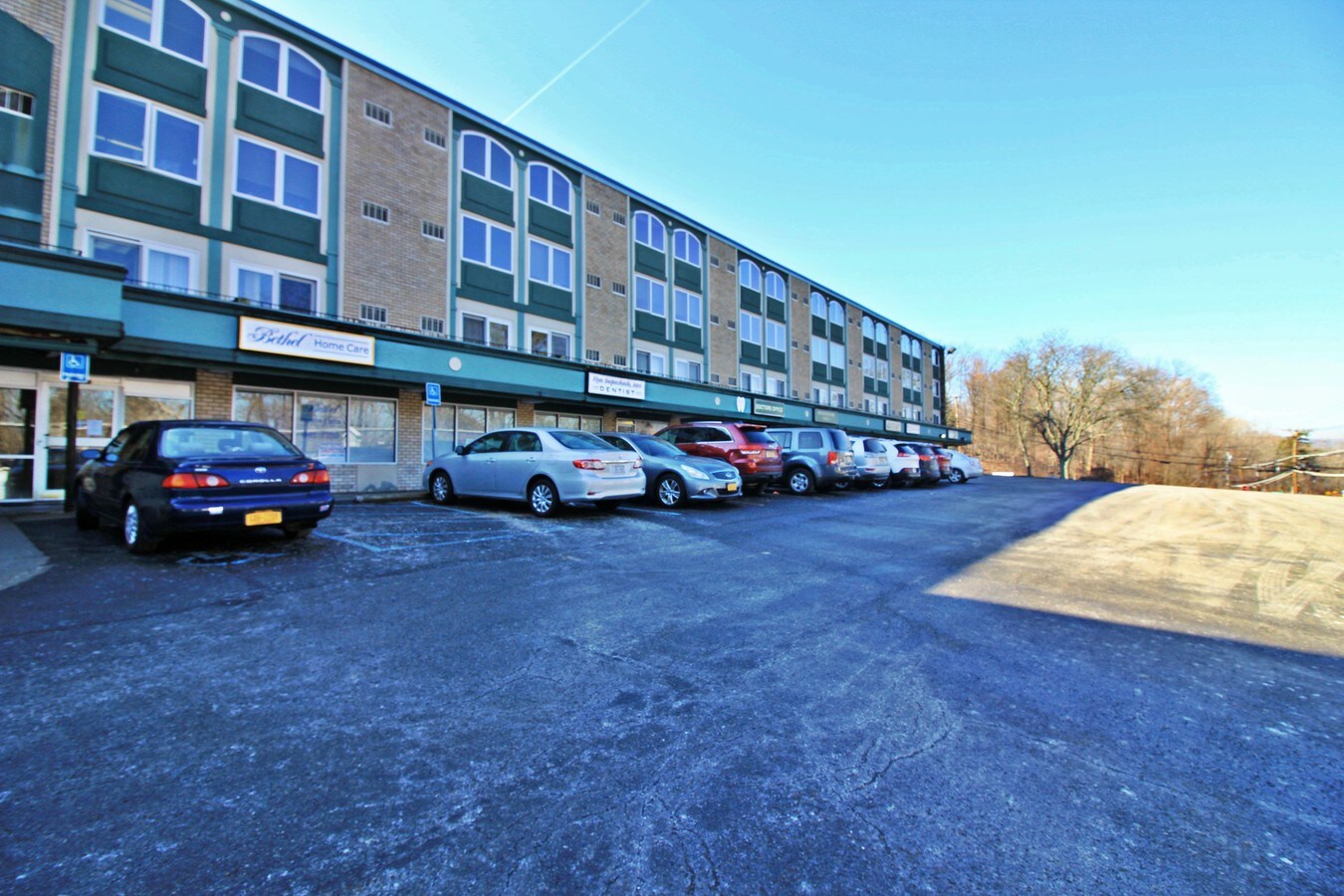 2042 Albany Post Rd, Croton On Hudson, NY, 10520 Retail Space For