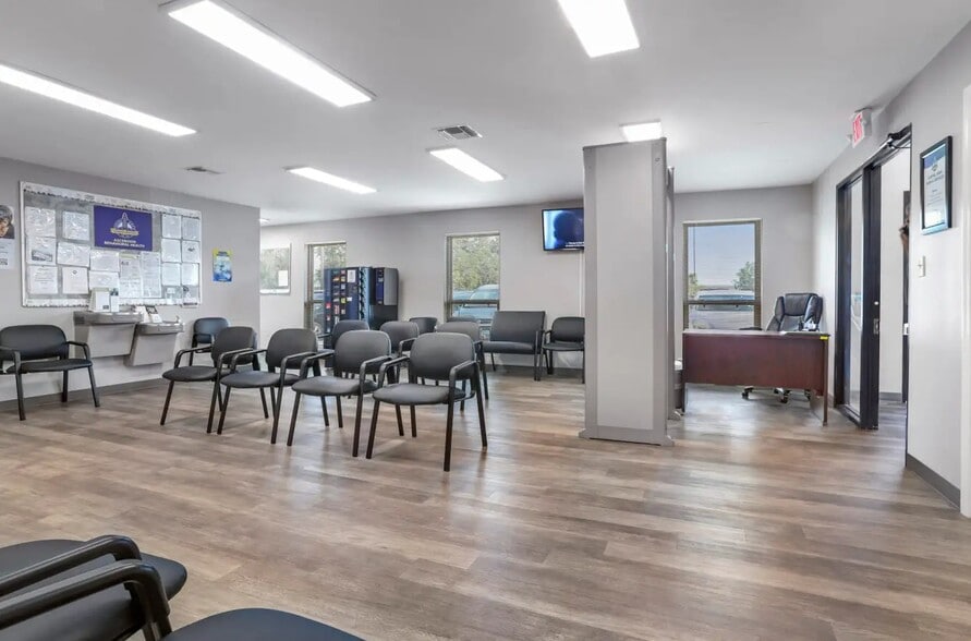 1078 E Worthy St, Gonzales, LA for sale - Building Photo - Image 3 of 12