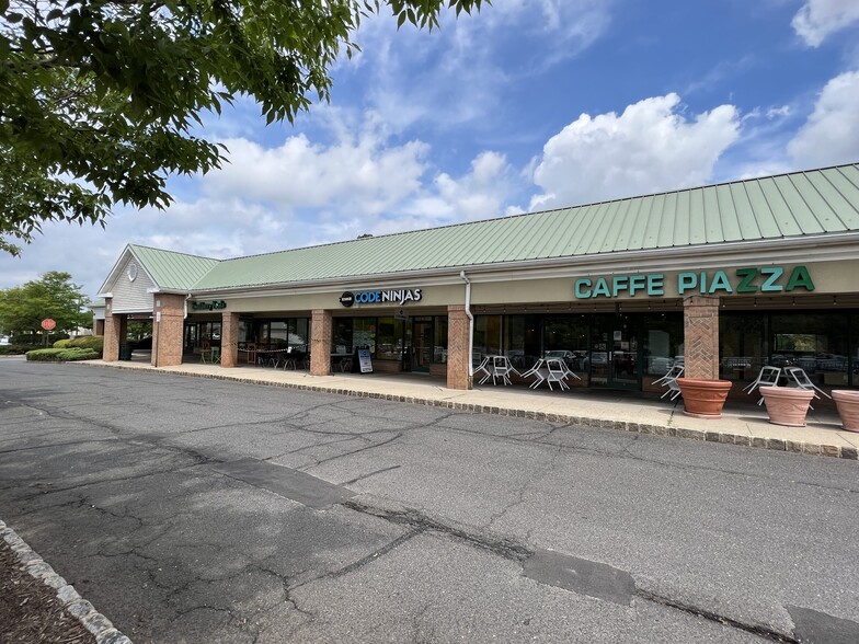 649 US Highway 206, Hillsborough, NJ for lease - Building Photo - Image 1 of 12