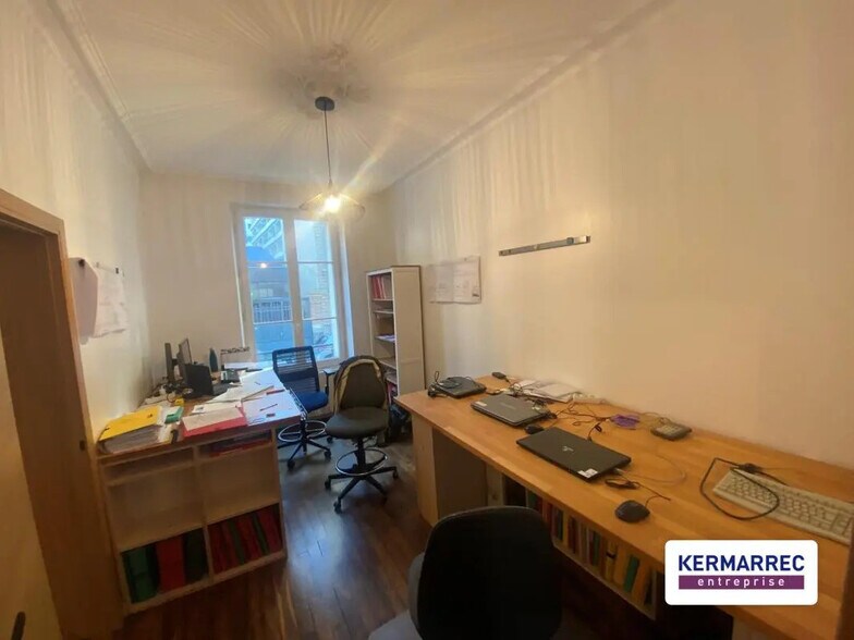 Office in Rennes for lease - Building Photo - Image 3 of 8