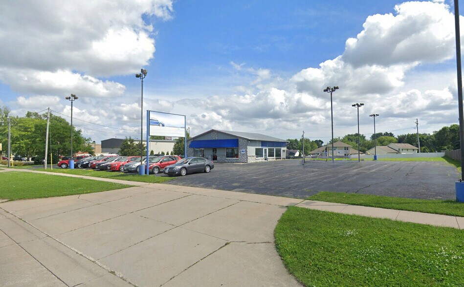 505 W Northland Ave, Appleton, WI for sale - Building Photo - Image 1 of 1