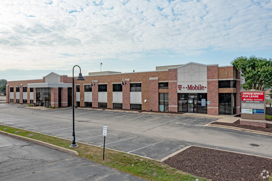 4848 S 76th St, Milwaukee, WI for lease - Building Photo - Image 1 of 1