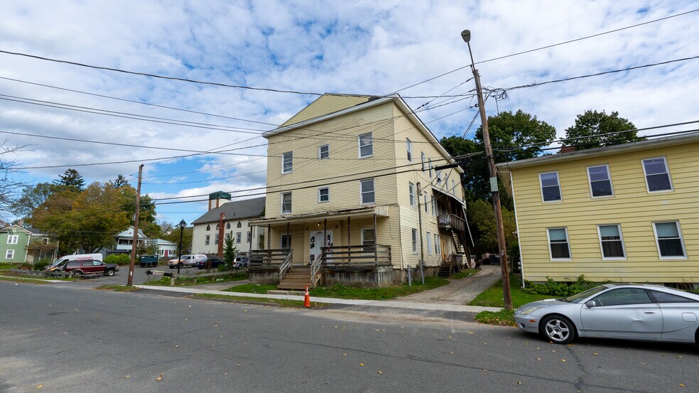 202 Dewey Ave, Pittsfield, MA for sale - Building Photo - Image 1 of 1