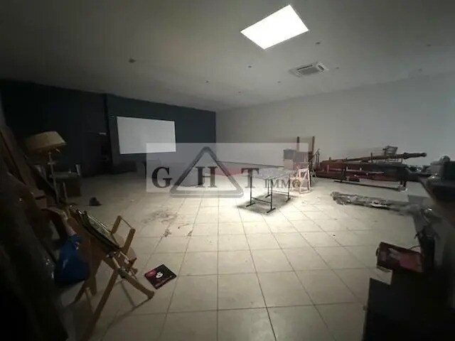 Retail in Morsang-sur-Orge for lease - Building Photo - Image 3 of 6