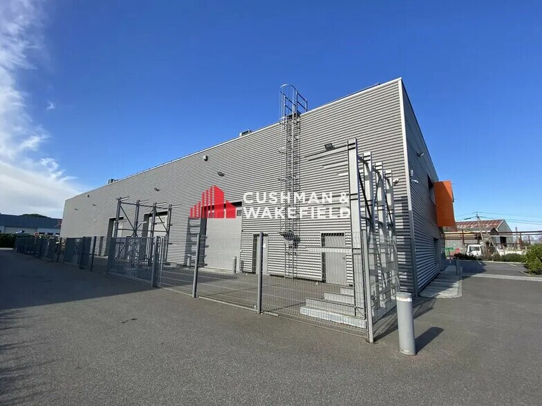 Flex in Colomiers for lease - Building Photo - Image 2 of 14