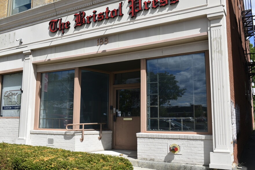 188-194 Main St, Bristol, CT for lease - Building Photo - Image 1 of 6