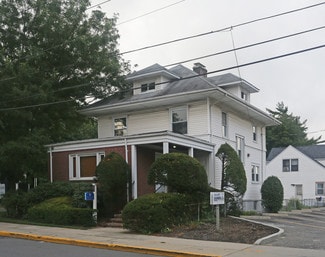 More details for 330 Winthrop St, Westbury, NY - Office for Sale