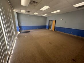 3577 E New York St, Aurora, IL for lease Interior Photo- Image 2 of 3