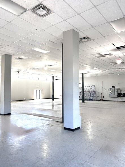 143 Washington St, Gloucester, MA for lease - Interior Photo - Image 2 of 5