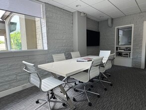 440 S 3rd St, St Charles, IL for lease Interior Photo- Image 1 of 7