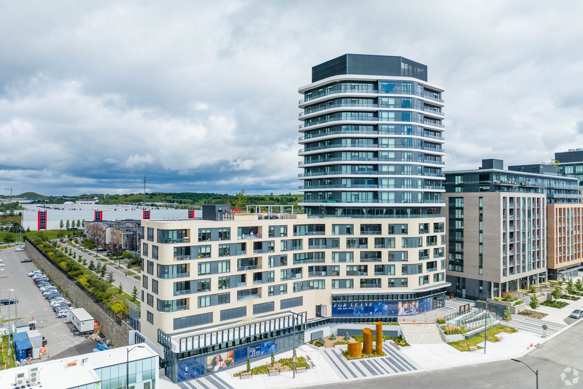 120 Eagle Rock Way, Vaughan, ON for lease Primary Photo- Image 1 of 5