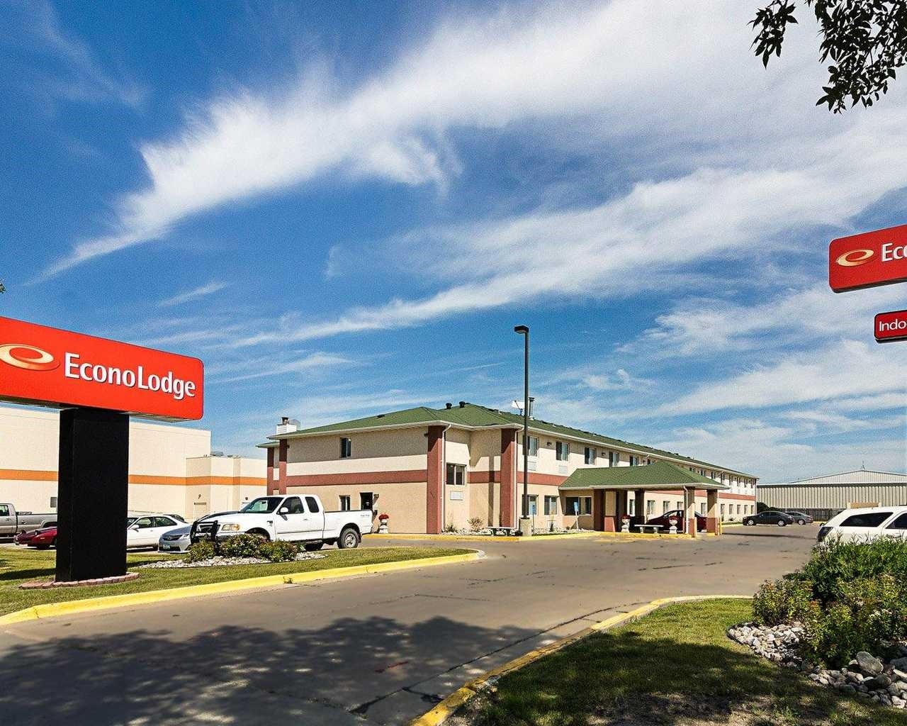 3825 9th Ave S, Fargo, ND for sale Building Photo- Image 1 of 1