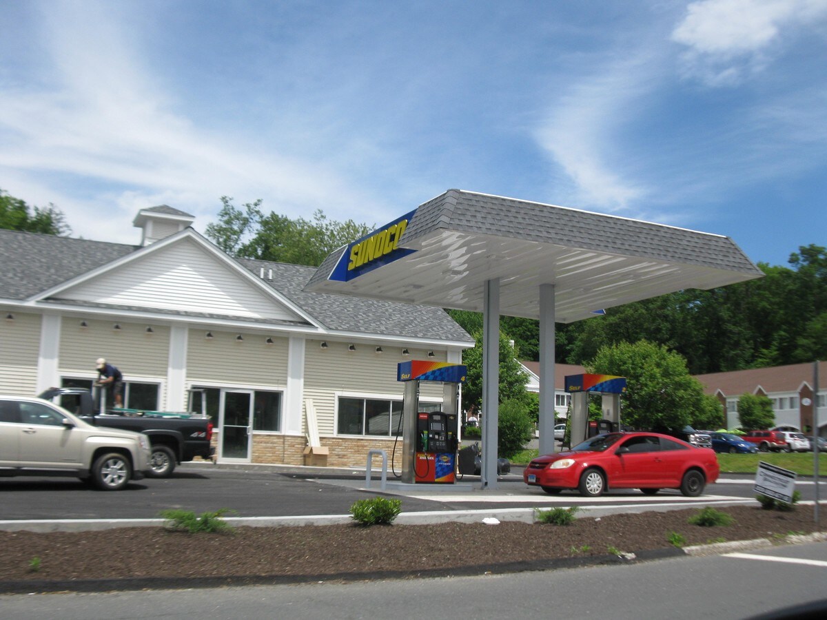 550 Middlebury Rd, Middlebury, CT 06762