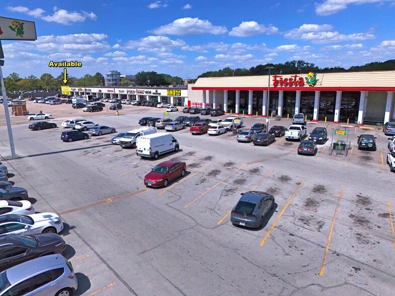 8700-8880 Bellaire Blvd, Houston, TX for lease - Building Photo - Image 1 of 1