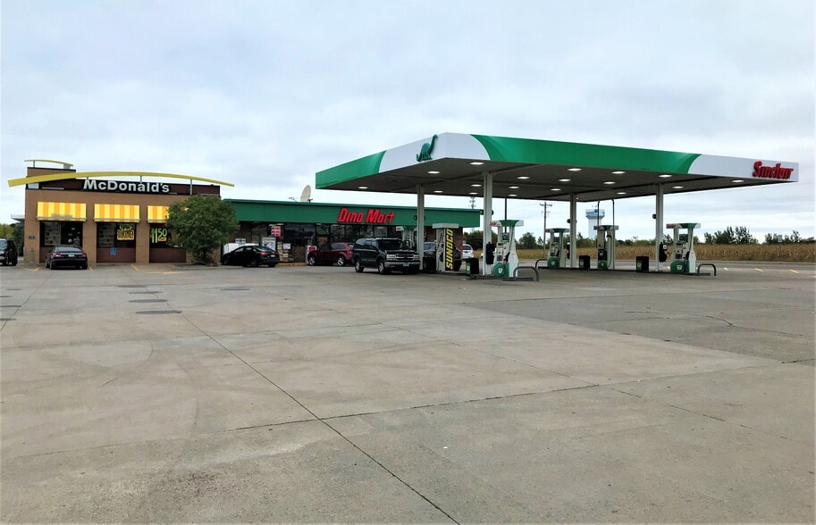 412 County Rd 5 NE, Isanti, MN for sale - Building Photo - Image 1 of 1