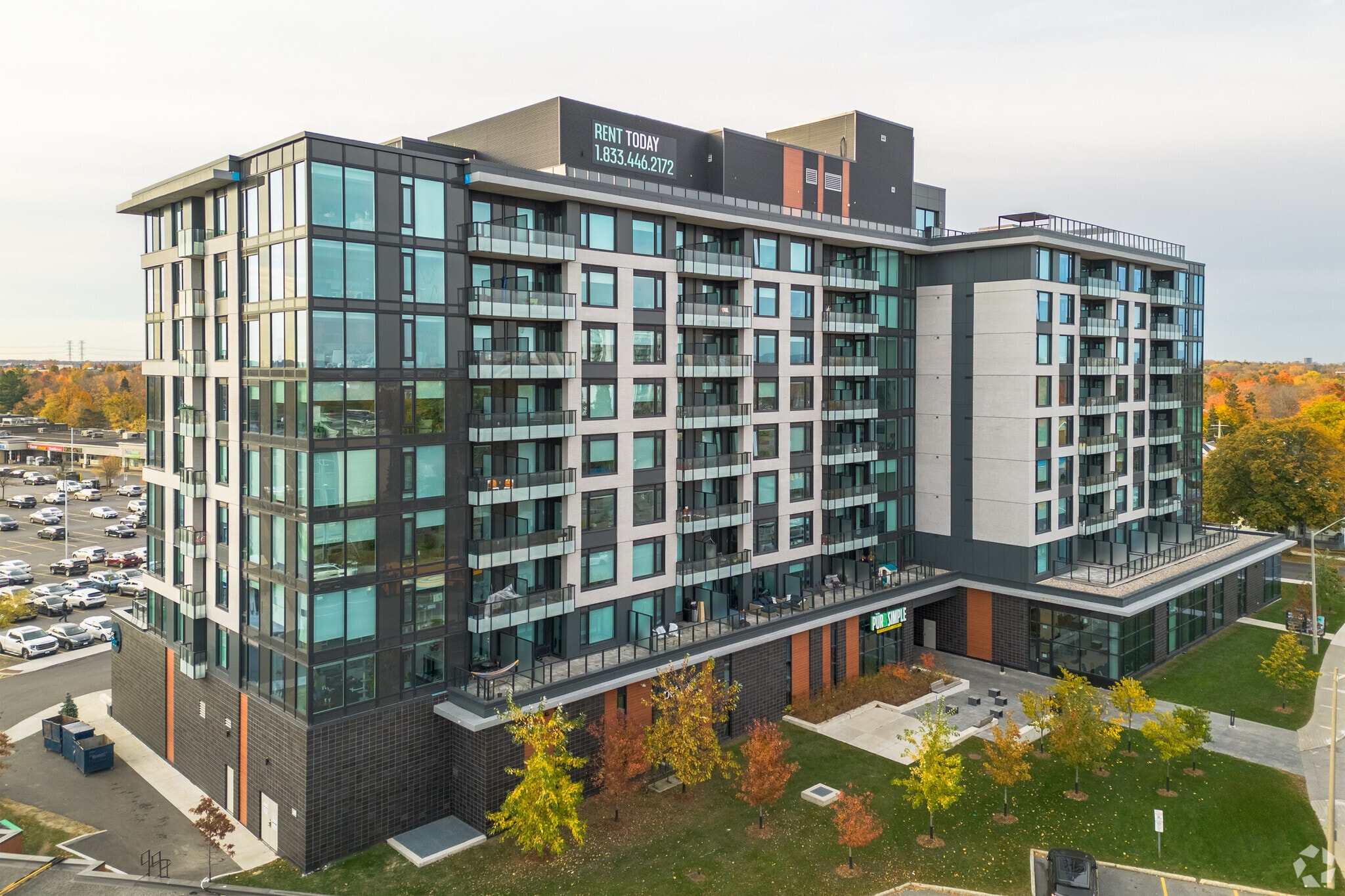 964 Smyth Rd, Ottawa, ON for sale Primary Photo- Image 1 of 1