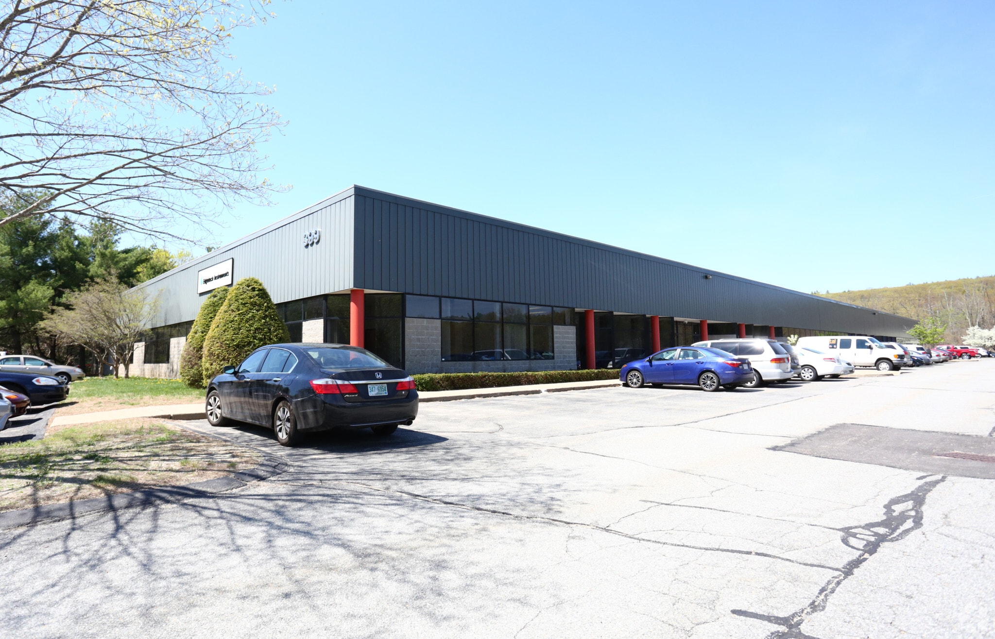 399 River Rd, Hudson, MA for lease Primary Photo- Image 1 of 7