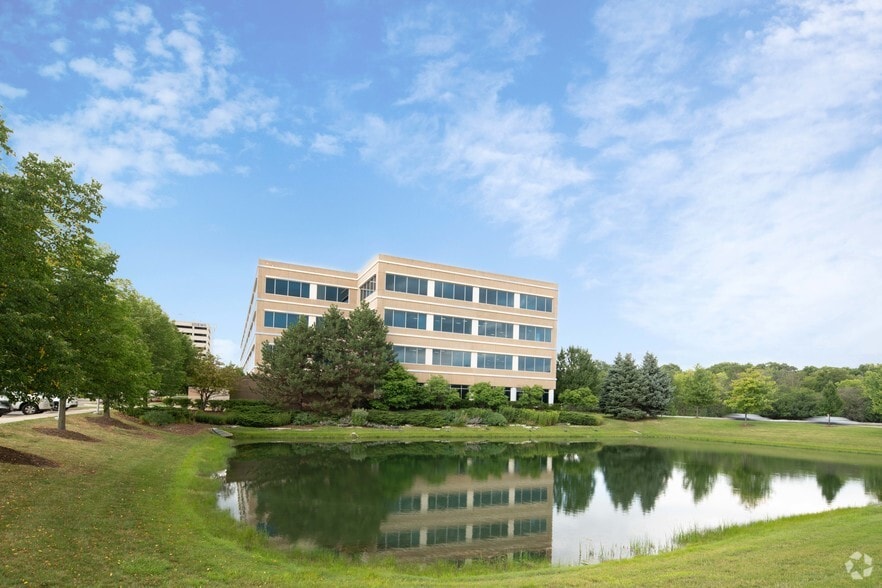 5100 River Rd, Schiller Park, IL 60176