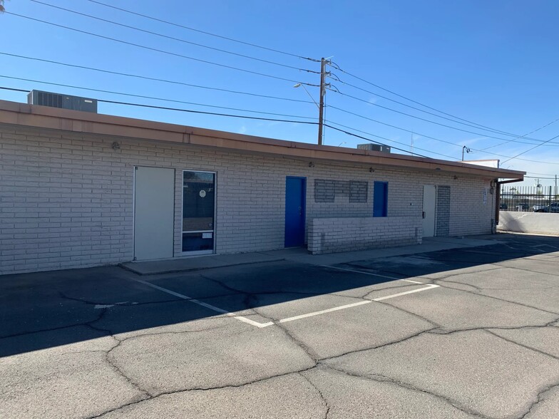 1530 W Indian School Rd, Phoenix, AZ for sale - Building Photo - Image 2 of 11