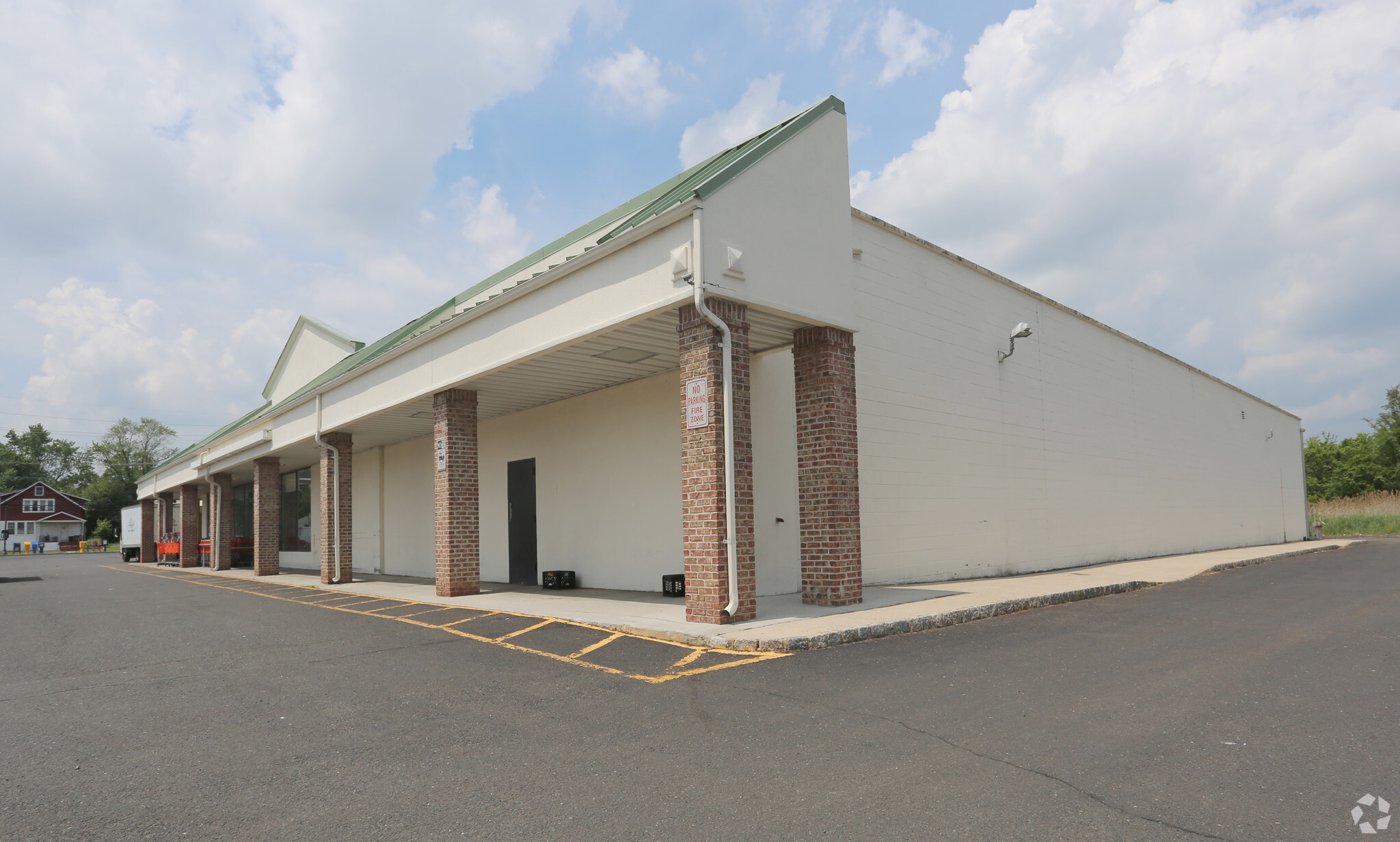 617 E Main St, Bridgewater, NJ for lease Building Photo- Image 1 of 5