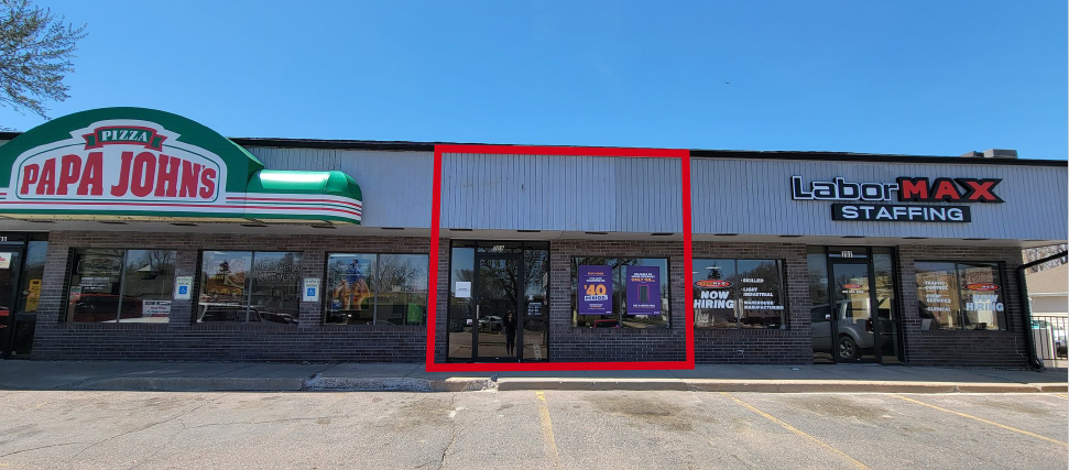 707-715 S Minnesota Ave, Sioux Falls, SD for lease - Building Photo - Image 2 of 3