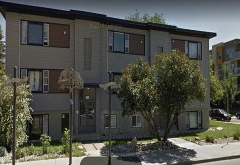 8603-8607 99 St NW, Edmonton, AB for sale - Primary Photo - Image 1 of 1